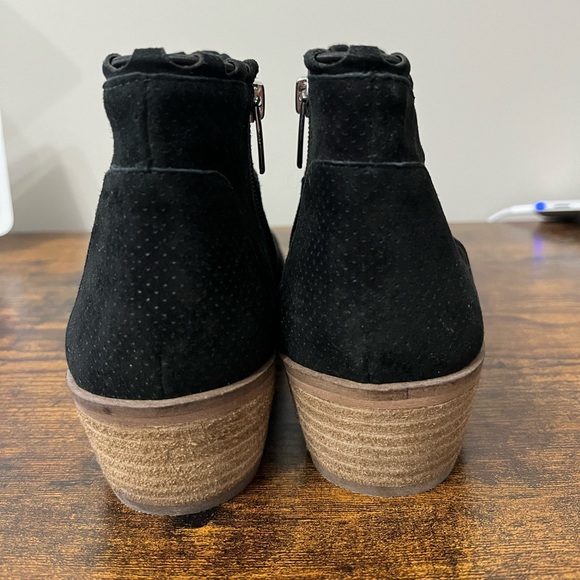 Vince Camuto - Suede Exposed Ankle Booties - Picture 7 of 9